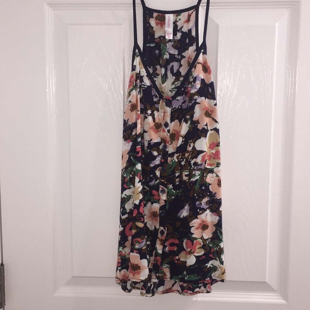 Xhilaration floral tank top